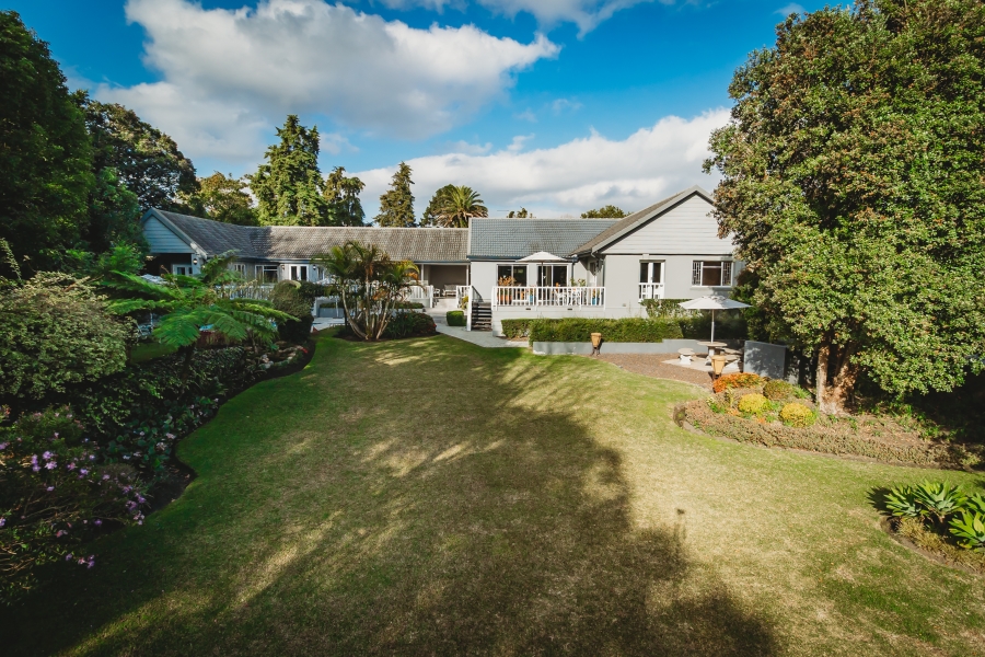 6 Bedroom Property for Sale in Heatherlands Western Cape